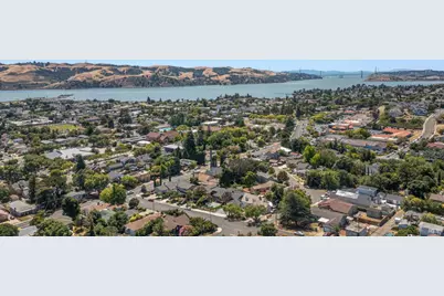355 Saint Augustine Court, Benicia, CA 94510 - Photo 50