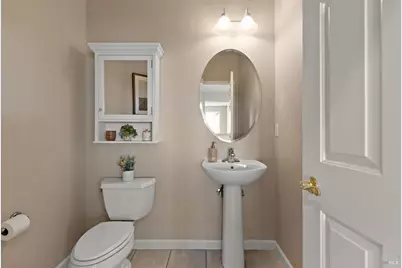 355 Saint Augustine Court, Benicia, CA 94510 - Photo 42
