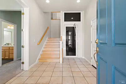 355 Saint Augustine Court, Benicia, CA 94510 - Photo 6