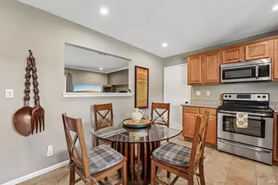 1295 Marian Way, Petaluma, CA 94954 - Photo 18