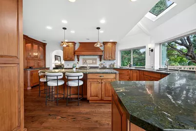 7 Guisela Court, Novato, CA 94945 - Photo 6