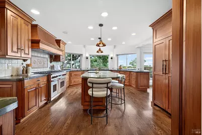 7 Guisela Court, Novato, CA 94945 - Photo 26
