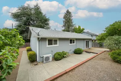1536 Marlow Road, Santa Rosa, CA 95401 - Photo 18