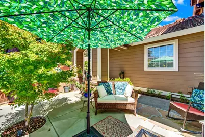 413 Crownpointe Circle, Vacaville, CA 95687 - Photo 12