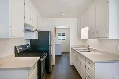 1642 Jennings Avenue, Santa Rosa, CA 95401 - Photo 22