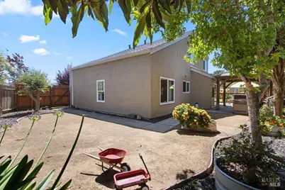 645 Snapdragon Place, Benicia, CA 94510 - Photo 42