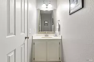 645 Snapdragon Pl, Benicia, CA 94510 - Photo 32