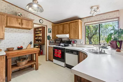 13951 N Busch Road, Potter Valley, CA 95469 - Photo 12