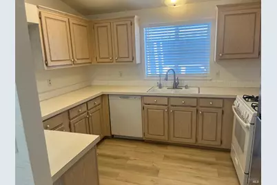 324 Aileen Avenue, Santa Rosa, CA 95407 - Photo 6