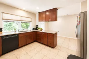 1913 Southwood Dr, Vacaville, CA 95687 - Photo 1