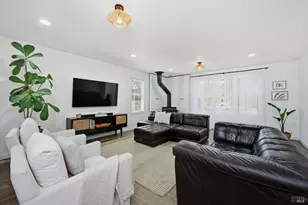 17217 Vailetti Dr, Sonoma, CA 95476 - Photo 6