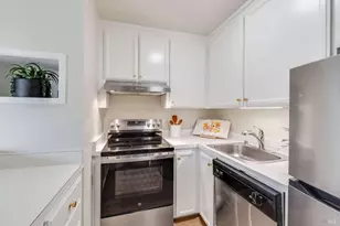 22 Anchorage Rd, Sausalito, CA 94965 - Photo 12