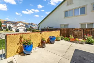 2187 Rasmussen Ct, Fairfield, CA 94533 - Photo 6
