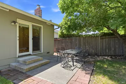 636 Saint Mary Drive, Santa Rosa, CA 95409 - Photo 18