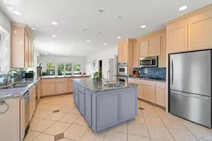 10 Deer Island Ln, Novato, CA 94945 - Photo 22