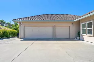 10 Deer Island Ln, Novato, CA 94945 - Photo 4