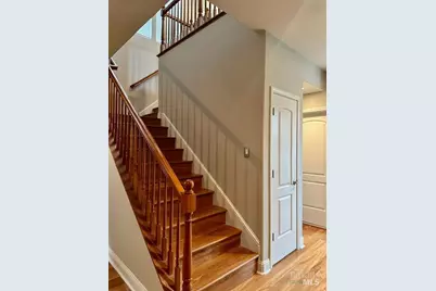 7288 Willow Creek Circle, Vallejo, CA 94591 - Photo 18