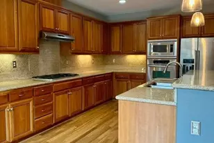 7288 Willow Creek Cir, Vallejo, CA 94591 - Photo 6