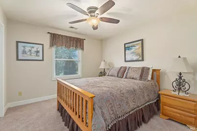 21220 Locust Street, Willits, CA 95490 - Photo 16