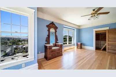 912 York Street, Vallejo, CA 94590 - Photo 2