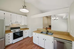 734 Racquet Club Cir, Rohnert Park, CA 94928 - Photo 14