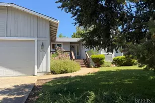 16756 Greenridge Rd, Hidden Valley Lake, CA 95467 - Photo 2