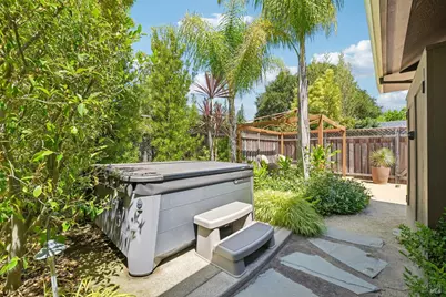3195 Montecito Meadow Drive, Santa Rosa, CA 95404 - Photo 16