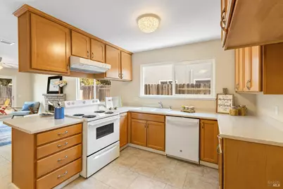 167 Quincy Court, Vacaville, CA 95687 - Photo 12