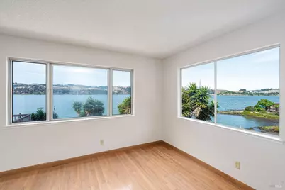 1298 W K Street, Benicia, CA 94510 - Photo 24