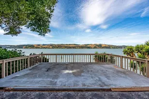 1298 W K St, Benicia, CA 94510 - Photo 22