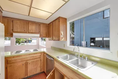 1298 W K Street, Benicia, CA 94510 - Photo 16