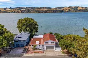 1298 W K St, Benicia, CA 94510 - Photo 2