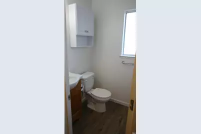 347 E Robles Avenue, Santa Rosa, CA 95407 - Photo 6