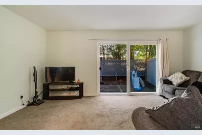 1506 Townview Avenue, Santa Rosa, CA 95405 - Photo 14