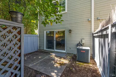 1506 Townview Avenue, Santa Rosa, CA 95405 - Photo 44