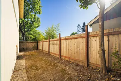611 Hendley Street, Santa Rosa, CA 95404 - Photo 34