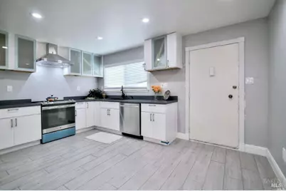 22 Fairfax Street #B, San Rafael, CA 94901 - Photo 2