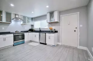 22 Fairfax St, San Rafael, CA 94901 - Photo 2