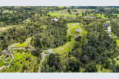 5707 Idlewood Drive, Santa Rosa, CA 95404 - Photo 2
