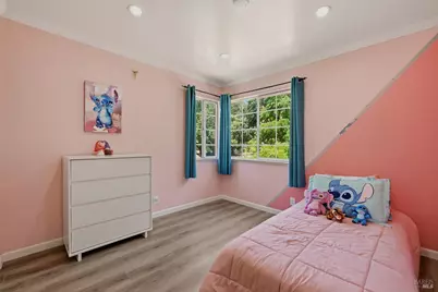 330 Summerfield Drive, Vacaville, CA 95687 - Photo 32