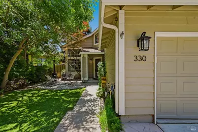 330 Summerfield Drive, Vacaville, CA 95687 - Photo 2