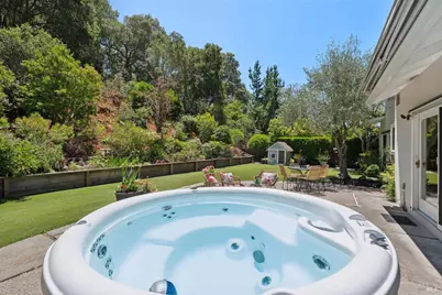 28 Castlewood Drive, San Rafael, CA 94901 - Photo 26