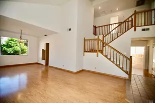 305 Mayfield Cir, Suisun City, CA 94585 - Photo 6