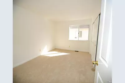 305 Mayfield Circle, Suisun City, CA 94585 - Photo 24