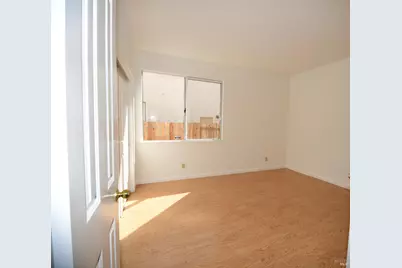 305 Mayfield Circle, Suisun City, CA 94585 - Photo 12