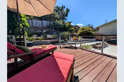 211 Hill Boulevard, Petaluma, CA 94952 - Photo 40