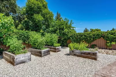 1655 Chardonnay Way, Saint Helena, CA 94574 - Photo 16