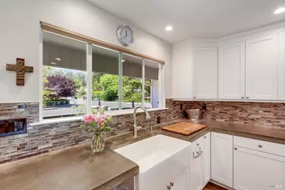 1655 Chardonnay Way, Saint Helena, CA 94574 - Photo 8