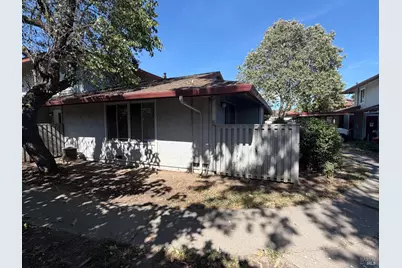86 Villa Circle, Fairfield, CA 94533 - Photo 2