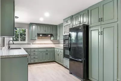 447 Meadowgreen Drive, Santa Rosa, CA 95409 - Photo 2